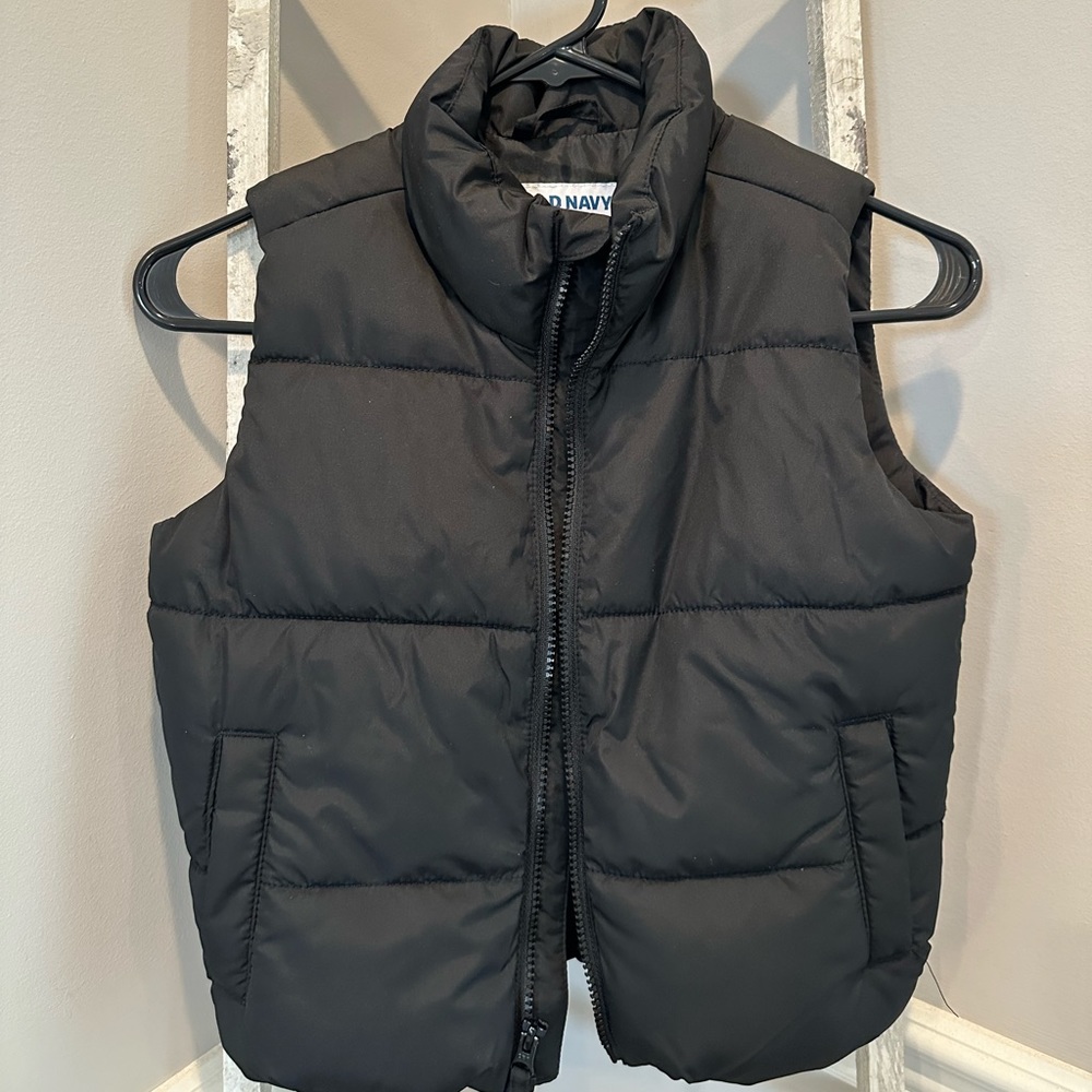 Old Navy Kid Vest Size 6-7